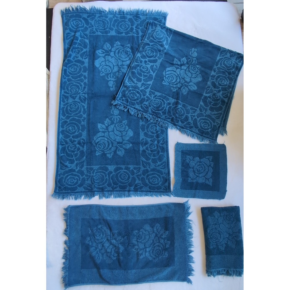 Vintage Sears Blue Rose Fringed Towel Set 5 USA Bath Hand Towel Washcloth 70 MCM
